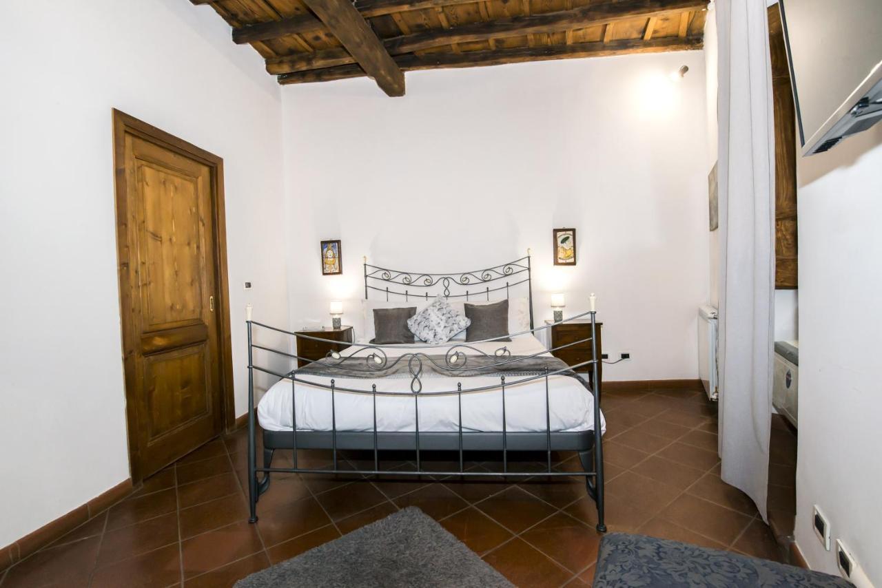 Vicolo Dell'Aquila - Residenze Romanae Exterior photo