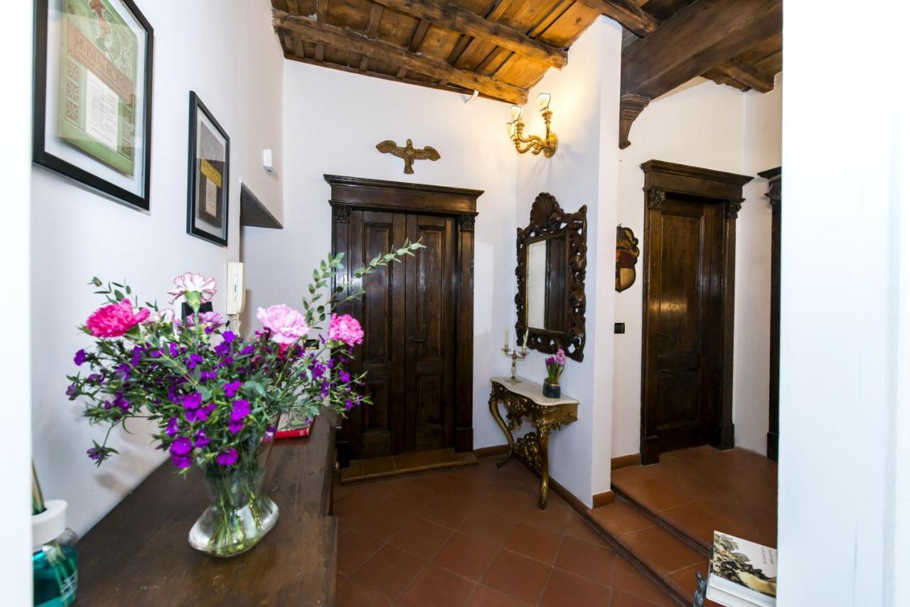 Vicolo Dell'Aquila - Residenze Romanae Exterior photo