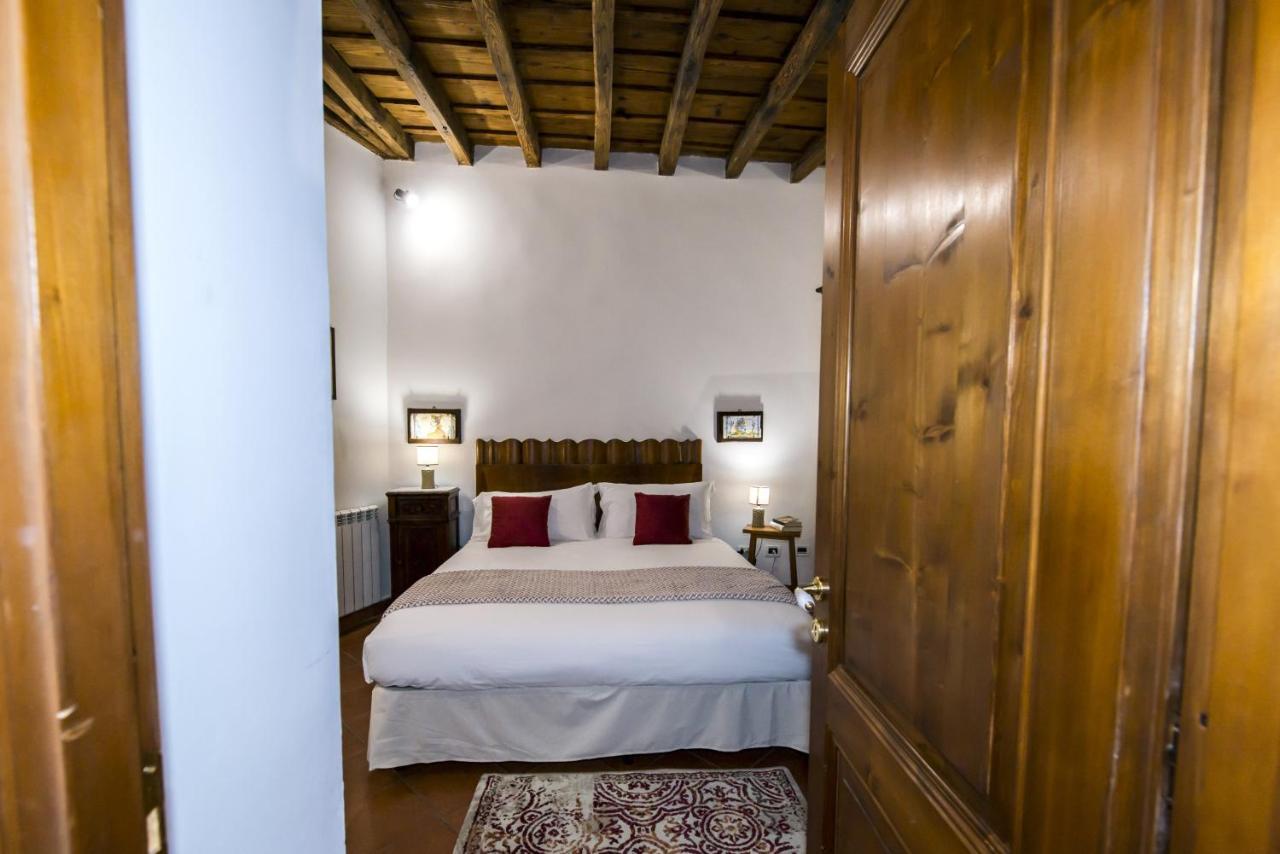 Vicolo Dell'Aquila - Residenze Romanae Exterior photo